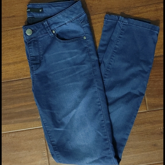 Harper Jeggings - Picture 2 of 3